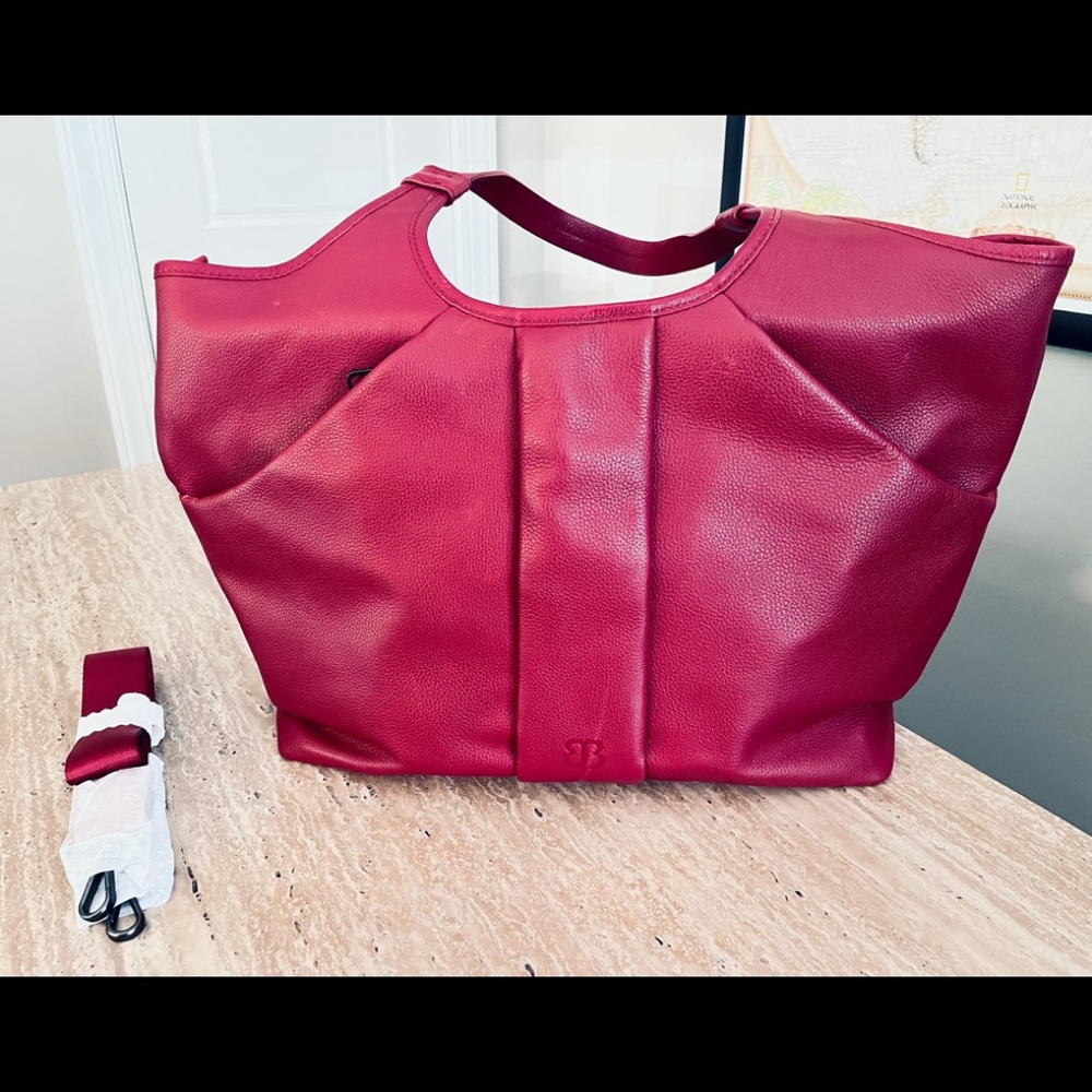 Betabrand Gilda Bag - Cherry Bomb